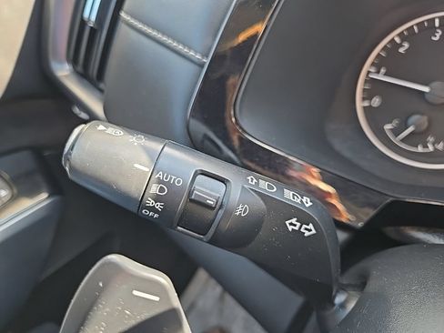 Used 2023 Nissan Pathfinder SL w/ SL Premium Package AWD/4WD image 45