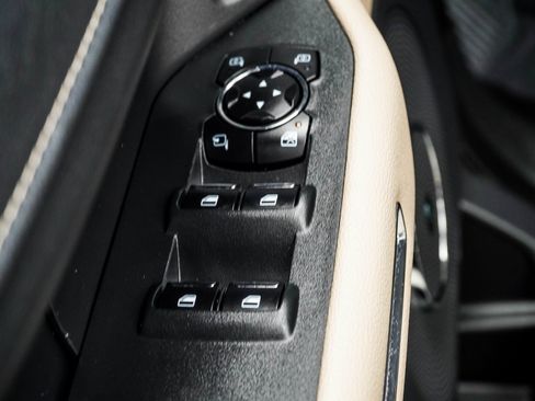 Used 2024 Ford Expedition Limited image 34