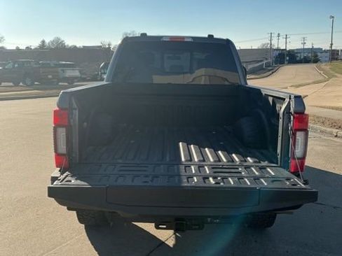 Used 2022 Ford F250 Lariat w/ Lariat Ultimate Package image 6