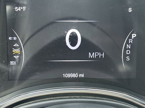 Used 2015 Jeep Grand Cherokee Limited w/ Trailer Tow Group IV image 11