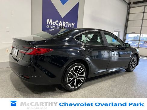 Used 2025 Toyota Camry XLE w/ Premium Plus Package AWD/4WD image 5