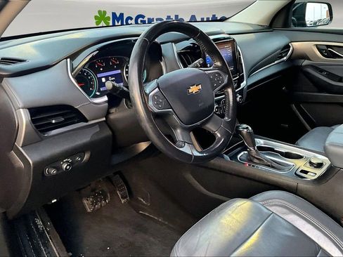 Used 2020 Chevrolet Traverse LT w/ LT Premium Package image 19