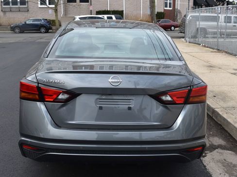 Used 2025 Nissan Altima 2.5 SV image 7