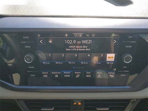 Used 2022 Volkswagen Taos SE image 30