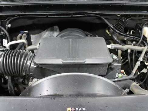 Used 2024 Chevrolet Silverado 2500 Custom AWD/4WD image 27