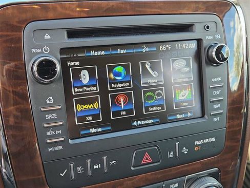 Used 2014 Buick Enclave Premium image 18