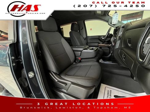 Used 2022 Chevrolet Silverado 1500 RST w/ Z71 Off-Road Package AWD/4WD image 11