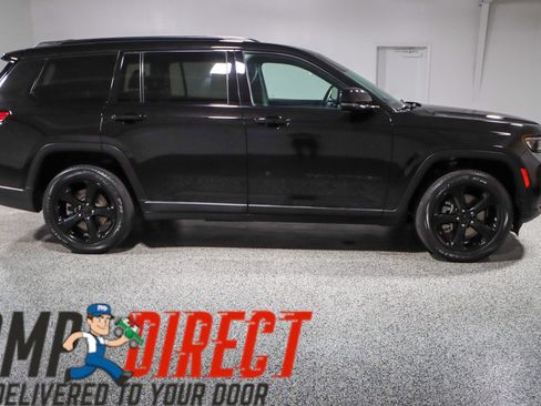 Used 2022 Jeep Grand Cherokee L Laredo image 6