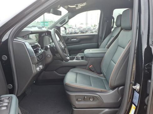 New 2026 GMC Yukon XL AT4 AWD/4WD image 11