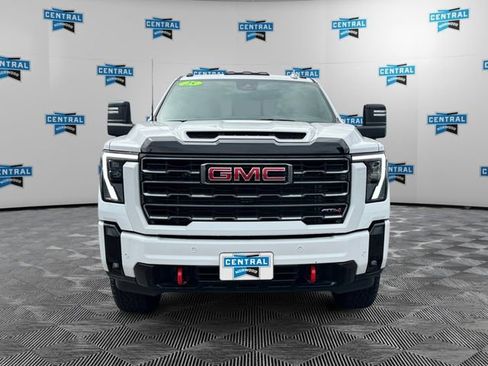 Used 2025 GMC Sierra 2500 AT4 w/ AT4 Premium Plus Package AWD/4WD image 8