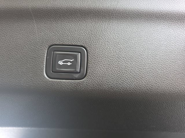 Certified 2023 Cadillac Escalade Sport w/ LPO, Illumination Package AWD/4WD image 15