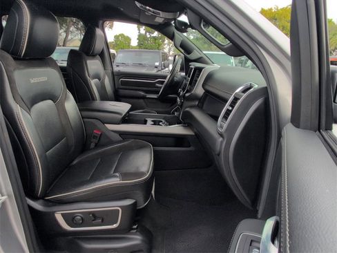 Used 2024 RAM 1500 Laramie image 15