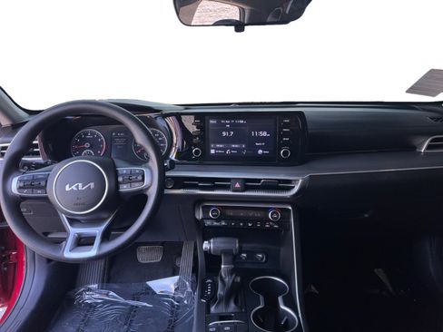 Used 2023 Kia K5 LXS FWD image 10