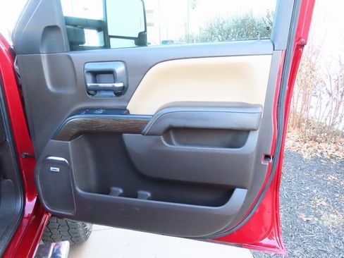 Used 2018 GMC Sierra 2500 Denali w/ Duramax Plus Package image 12