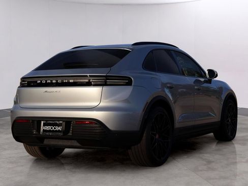 New 2025 Porsche Macan 4S Electric image 8