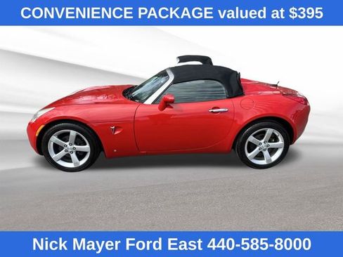 Used 2008 Pontiac Solstice Convertible w/ Convenience Package image 4