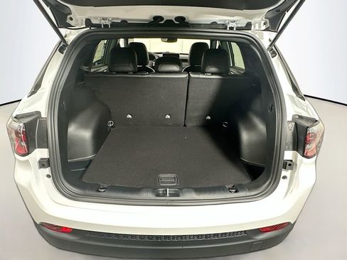 New 2026 Jeep Compass Latitude image 26