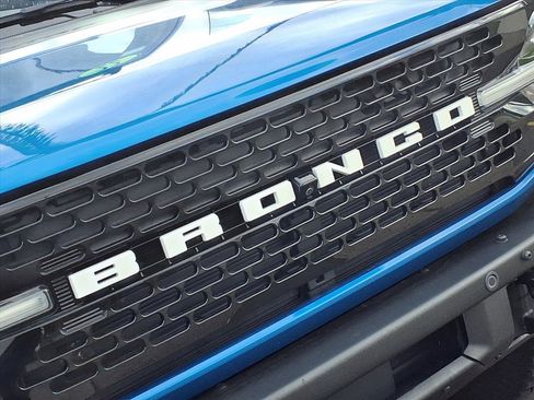 Used 2022 Ford Bronco Wildtrak image 33