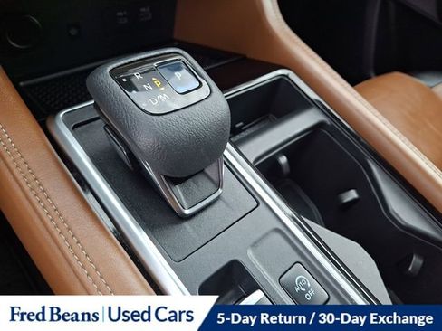 Used 2022 Nissan Pathfinder Platinum w/ Cargo Package image 21