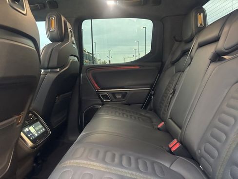 Used 2023 Rivian R1T Launch Edition image 18