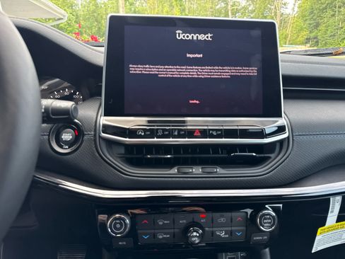 New 2026 Jeep Compass Limited AWD/4WD image 21