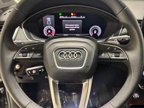 Used 2023 Audi Q5 2.0T Prestige w/ Prestige Package AWD/4WD image 17