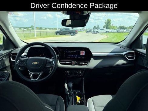 Certified 2026 Chevrolet TrailBlazer LT w/ Convenience Package FWD image 7