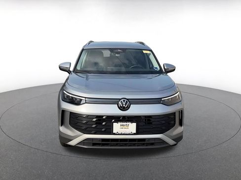 Used 2026 Volkswagen Tiguan SE AWD/4WD image 4