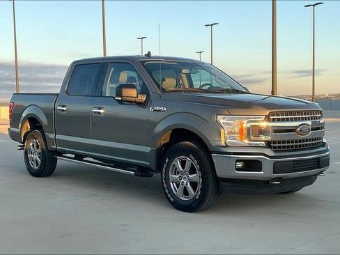 Used 2020 Ford F150 XLT w/ Equipment Group 302A Luxury image 3
