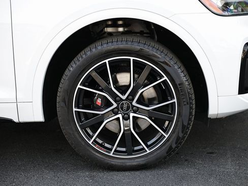 Used 2024 Audi SQ5 Premium Plus w/ Premium Plus Package image 5