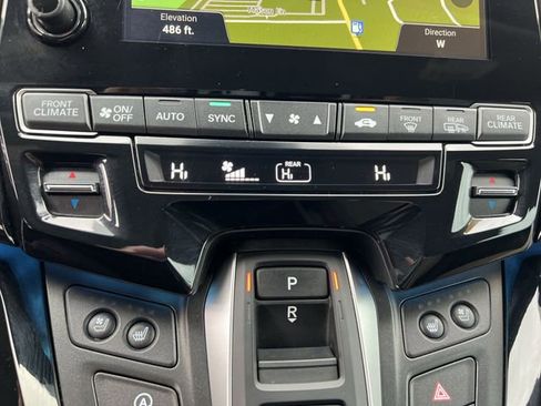 Used 2024 Honda Odyssey Elite image 17