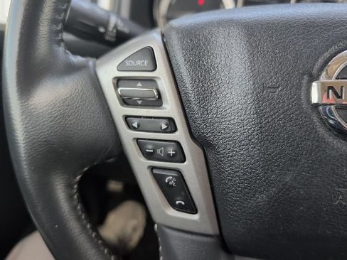 Used 2017 Nissan Titan PRO-4X AWD/4WD image 18