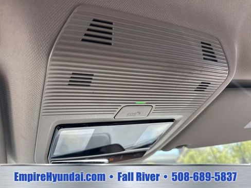 Used 2024 Volkswagen Atlas SE AWD/4WD image 26