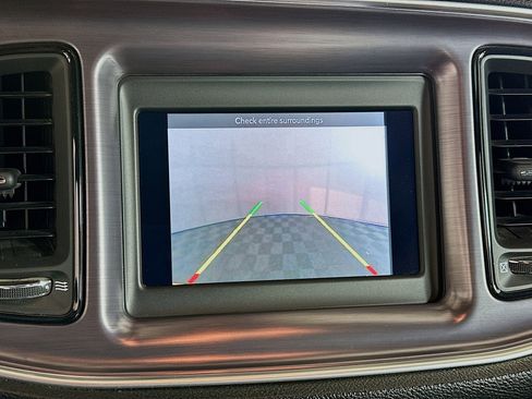 Used 2018 Dodge Challenger SXT image 21