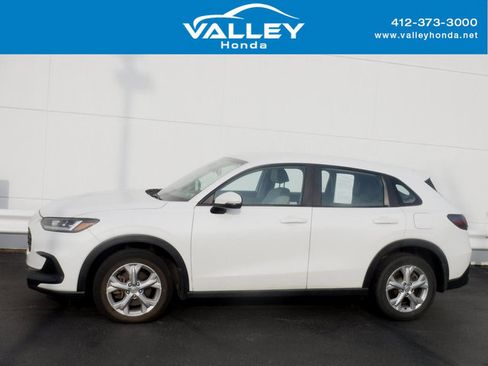 Used 2023 Honda HR-V LX image 2