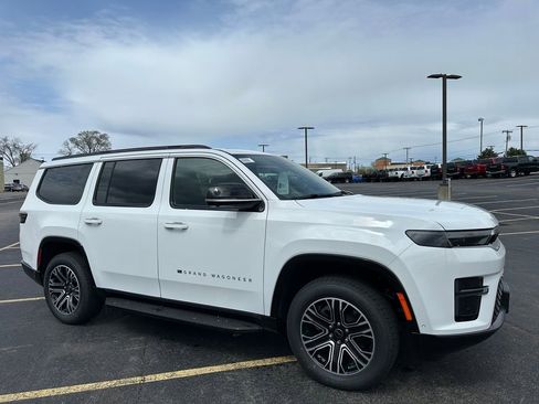 New 2026 Jeep Grand Wagoneer 4WD image 1