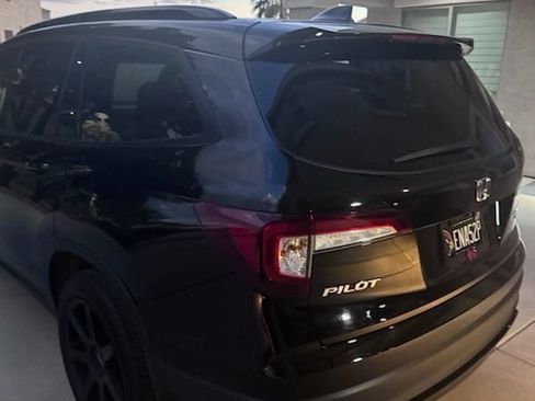 Used 2022 Honda Pilot Black Edition image 4