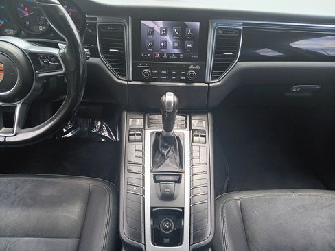 Used 2017 Porsche Macan AWD/4WD image 16