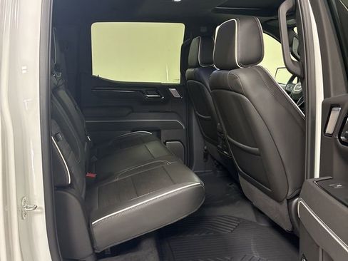 New 2024 GMC Sierra 1500 AT4X w/ AT4X AEV Edition AWD/4WD image 32