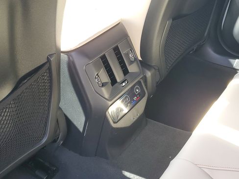 New 2026 BMW X3 xDrive30 w/ Premium Package image 25