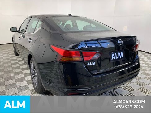 Used 2023 Nissan Altima 2.5 SV image 7