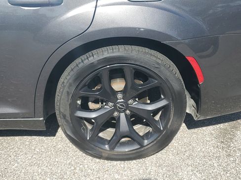 Used 2023 Chrysler 300 S image 11