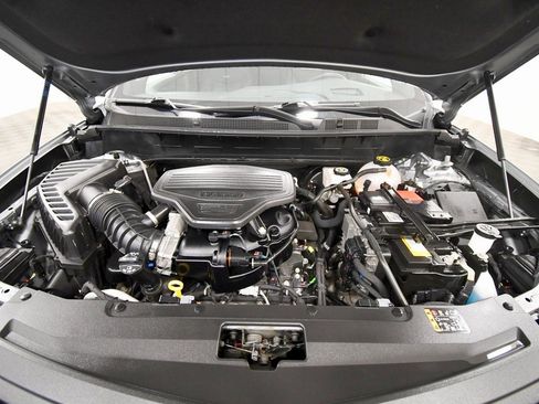 Used 2023 Cadillac XT6 Sport image 11