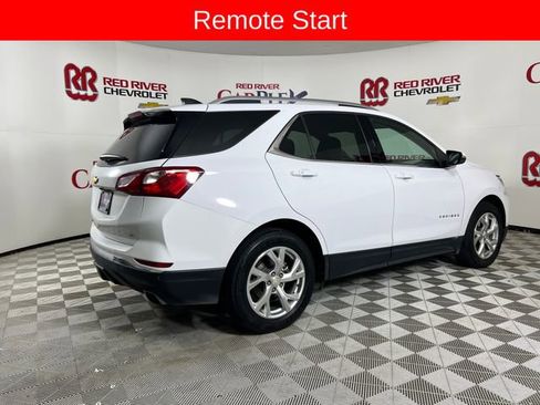 Used 2019 Chevrolet Equinox LT w/ Sun & Navigation Package image 9