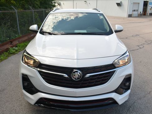 Used 2022 Buick Encore GX Preferred w/ Sport Touring Package FWD image 2