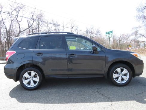 Used 2016 Subaru Forester 2.5i Limited AWD/4WD image 4