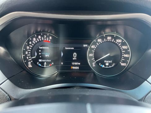 Used 2017 Lincoln MKZ Premiere image 9