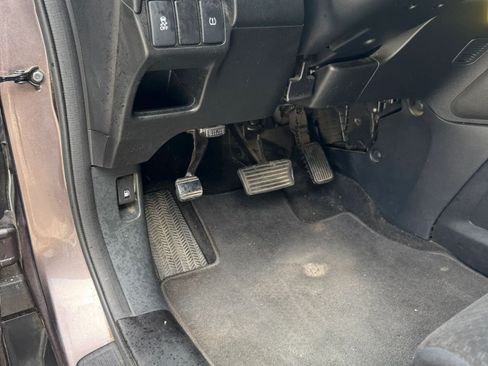Used 2015 Honda CR-V LX image 13