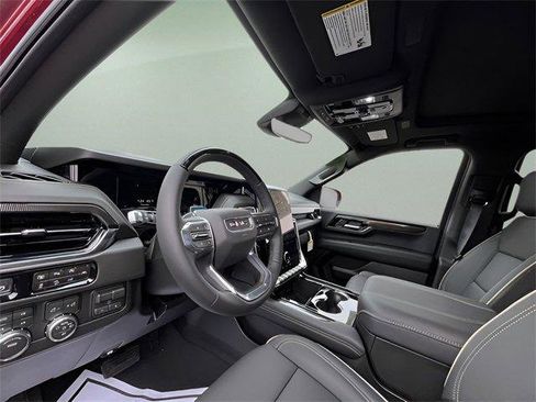 New 2026 GMC Yukon Elevation image 13