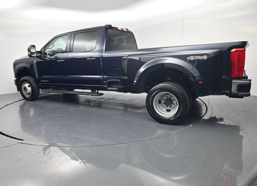 Used 2025 Ford F350 XLT AWD/4WD image 5
